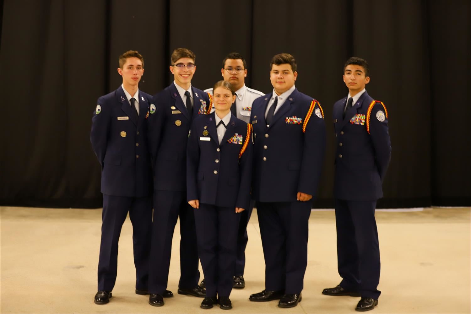 JROTC students pose for group photo